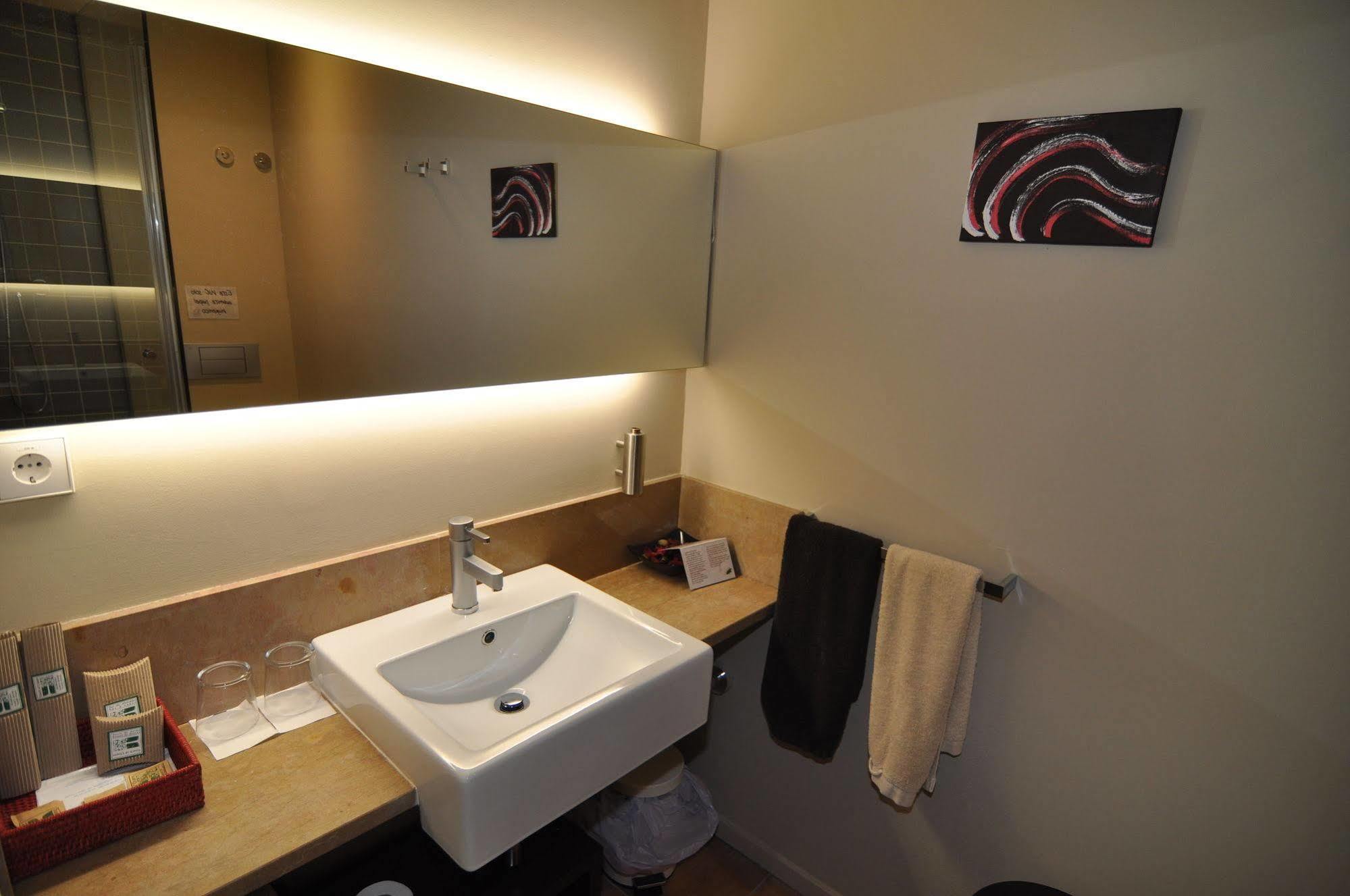 Hostal De Cabrit Sant Mateu Ngoại thất bức ảnh